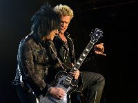 Rocklegende Billy Idol mit seinem Leadgitarristen Steve Stevens : Billy, Broad, Burg Clam, Clam, Gitarrist, Idol, Klam, Prominente, Rockband, Rockfestival, Rockkonzert, Steve, Stevens, William, ausgesuchte, bxMusik, gut ausgesuchte, nearHCB, xBeste1, xMusik